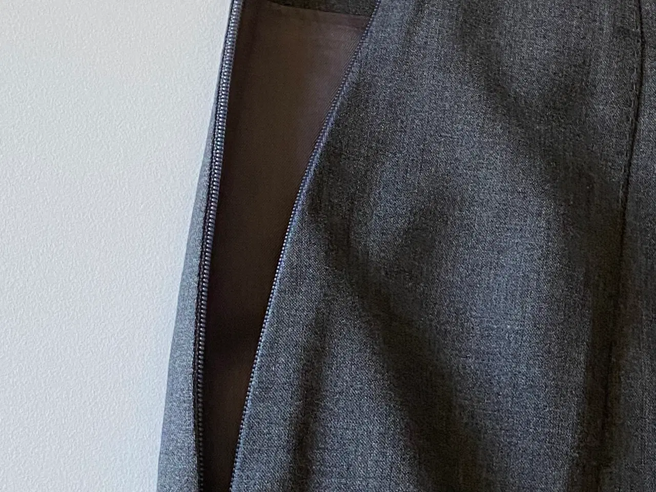 Billede 5 - Nederdel PAUL SMITH