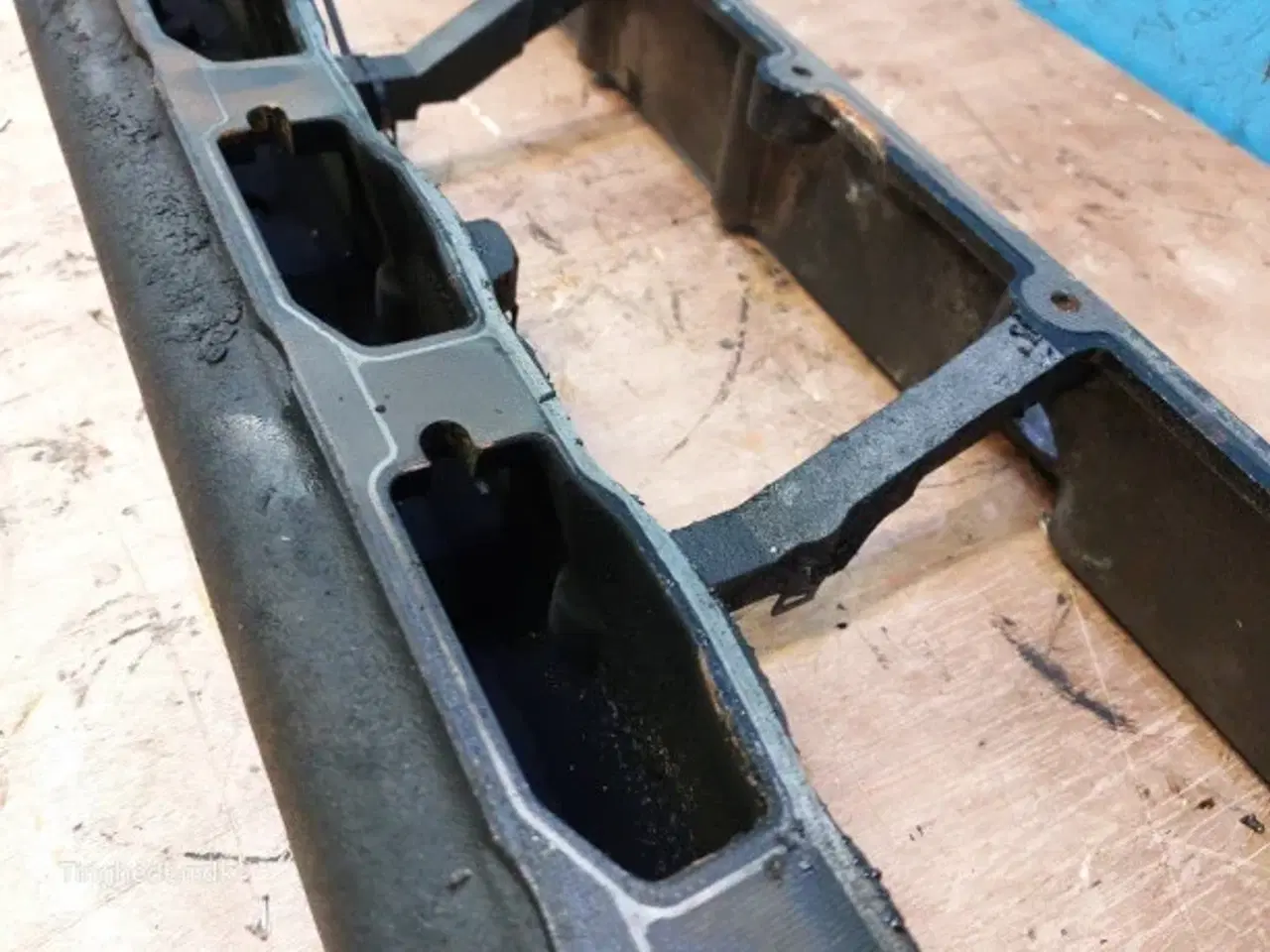 Billede 3 - John Deere 6090HZ003 Indsugningsmanifold RE536485