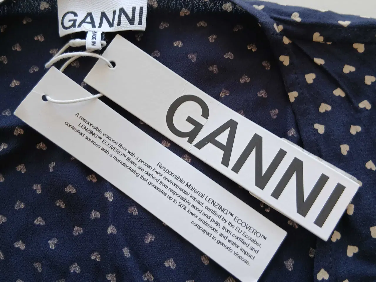 Billede 8 - Slå-om bluse. Ganni. XS/34