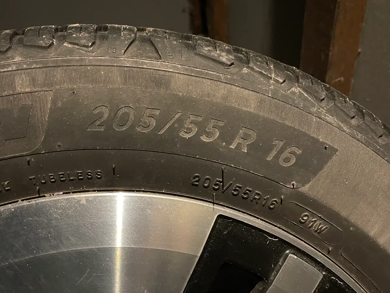 Billede 7 - Originale VW 16” fælge med Michelin helårsdæk