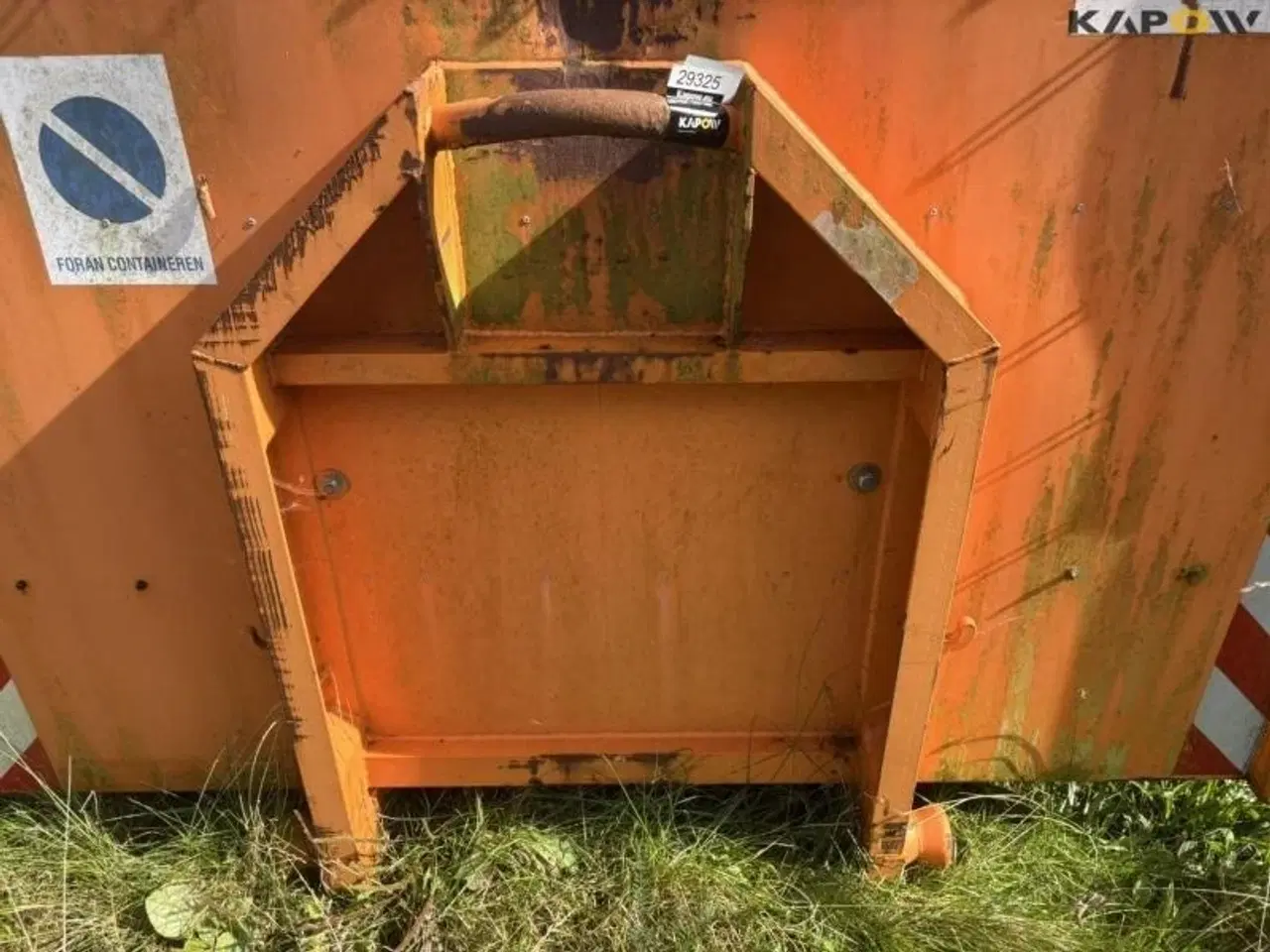 Billede 9 - - - - Container med bagsmæk og indhold