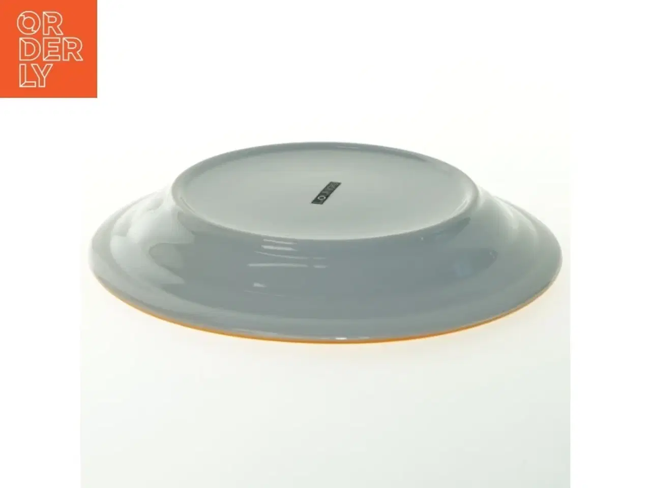 Billede 3 - Sæt af orange tallerkener fra Lounge (str. Ø. 20,5 cm)