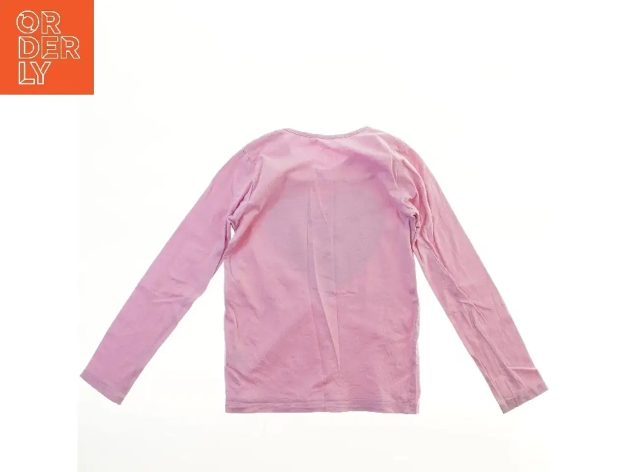 Billede 2 - Langærmet bluse med hjerte og palietter fra VRS (str. 140)