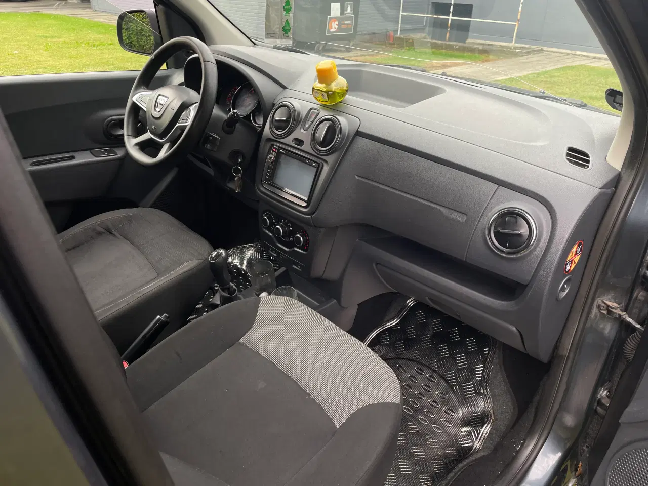 Billede 6 - Dacia lodgy år 2017  dielsel 1,5, 7 personer 