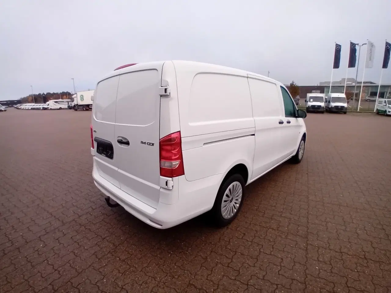 Billede 2 - Mercedes Vito 114 2,0 CDi A2 Kassevogn PRO RWD