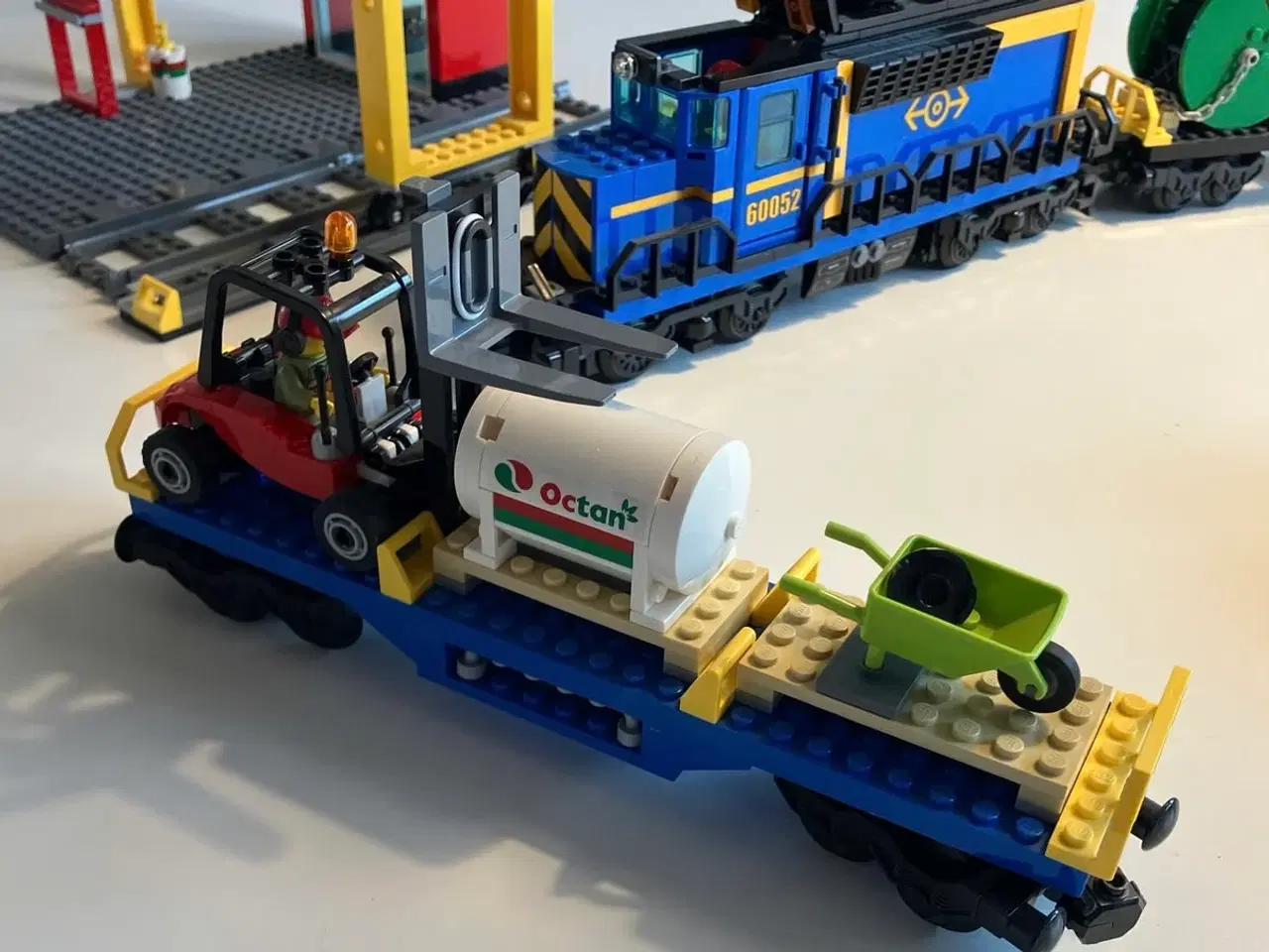 Billede 8 - LEGO City Tog 60052