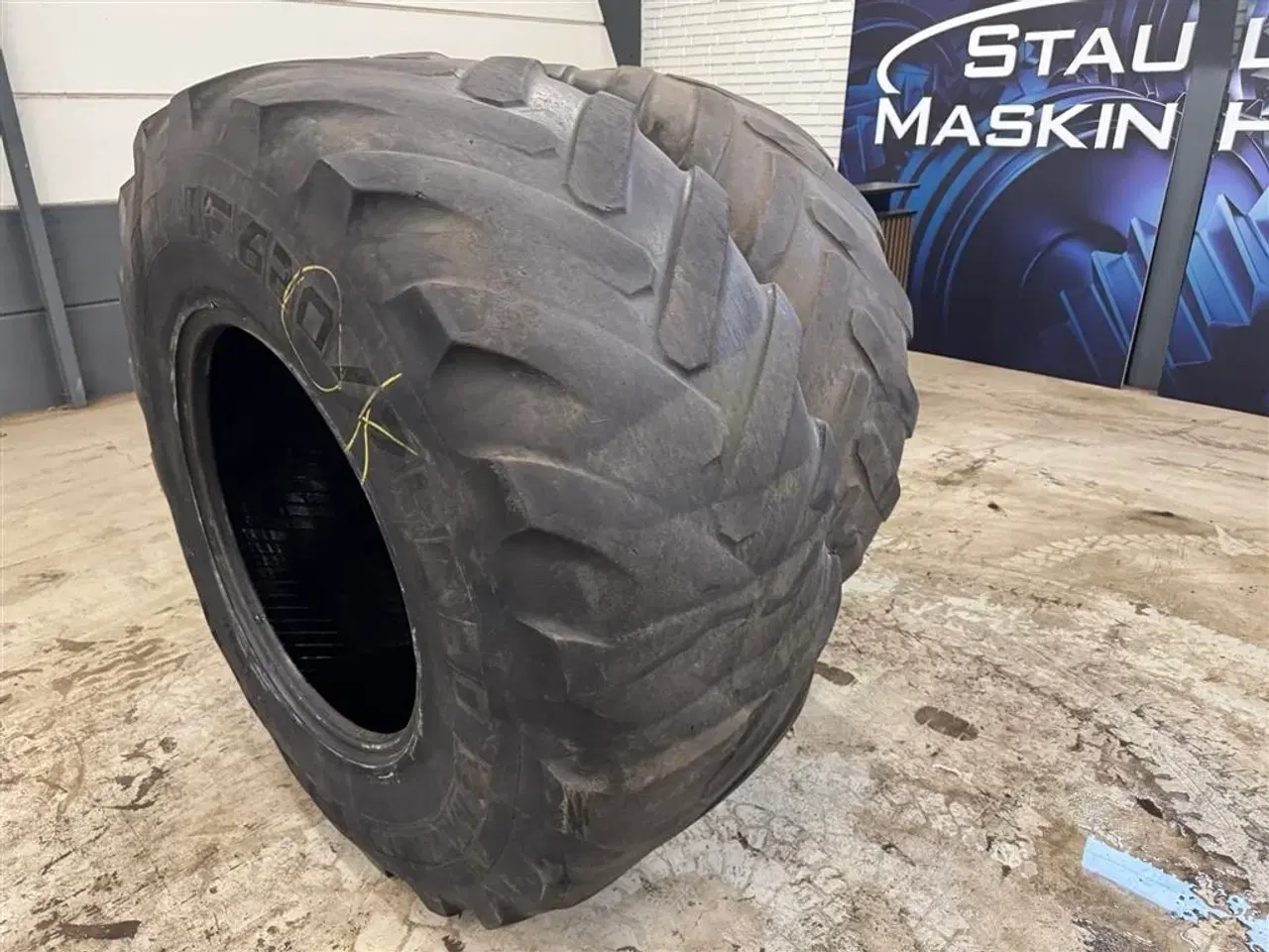 Billede 1 - Michelin 620/75 R30