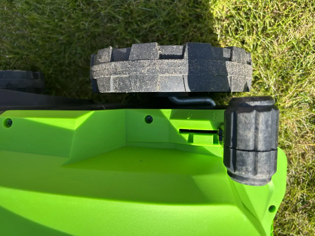 Billede 6 - Plænelufter- og mosfjerner