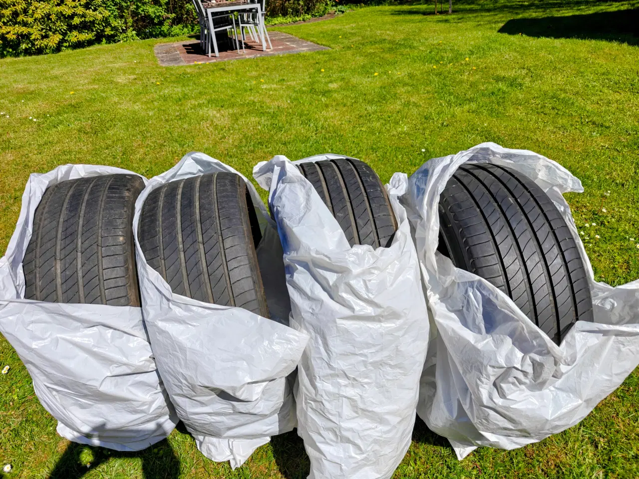 Billede 4 - Michelin 245 45 19