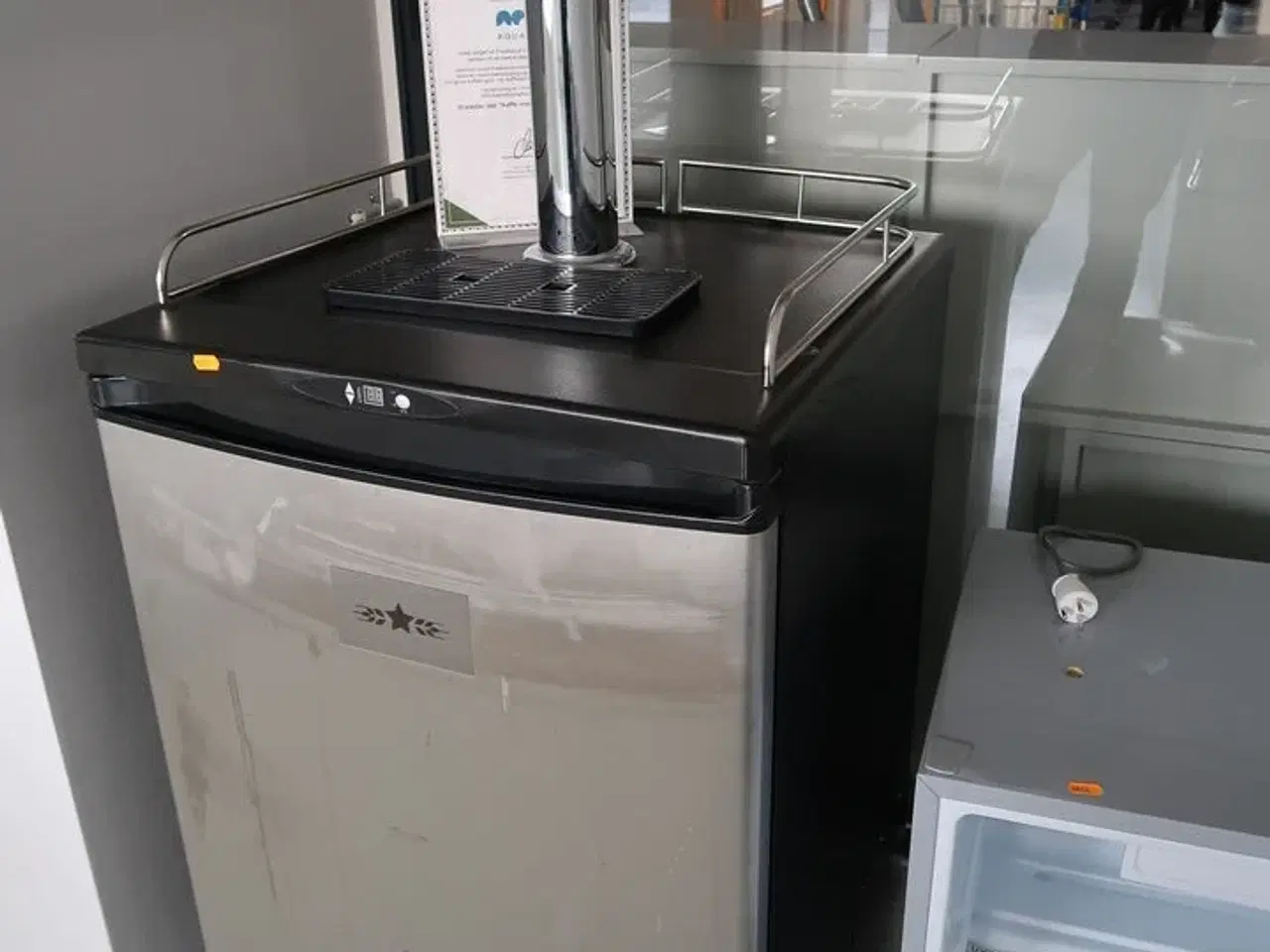Billede 2 - Køleskab med taphane MANGROVE JACKS KEGERATOR