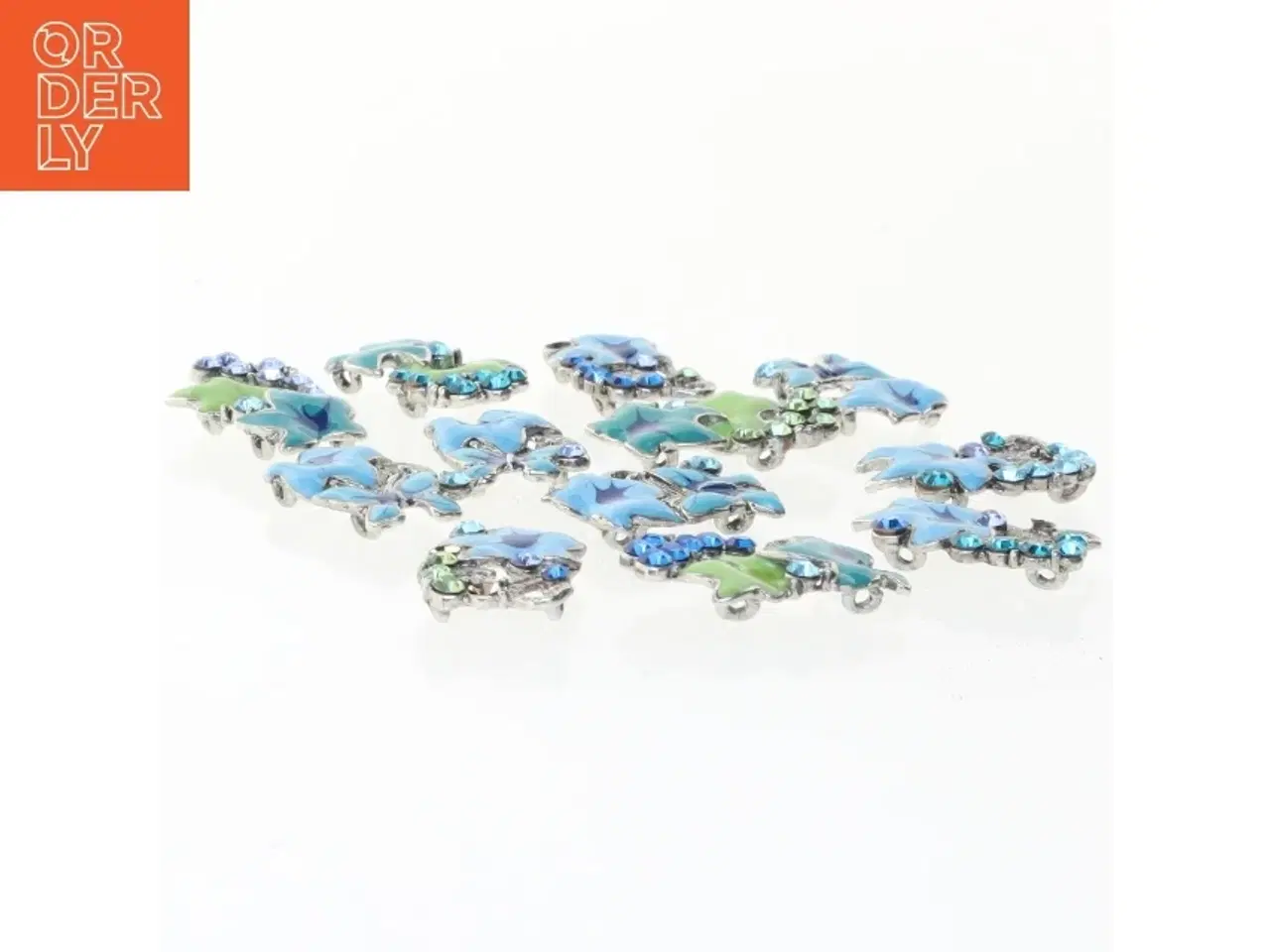 Billede 4 - Samling af emaljerede charms (str. 2,5x1,6 cm)