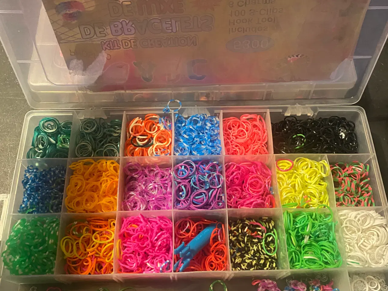 Billede 2 - Loom bands 2 æsker