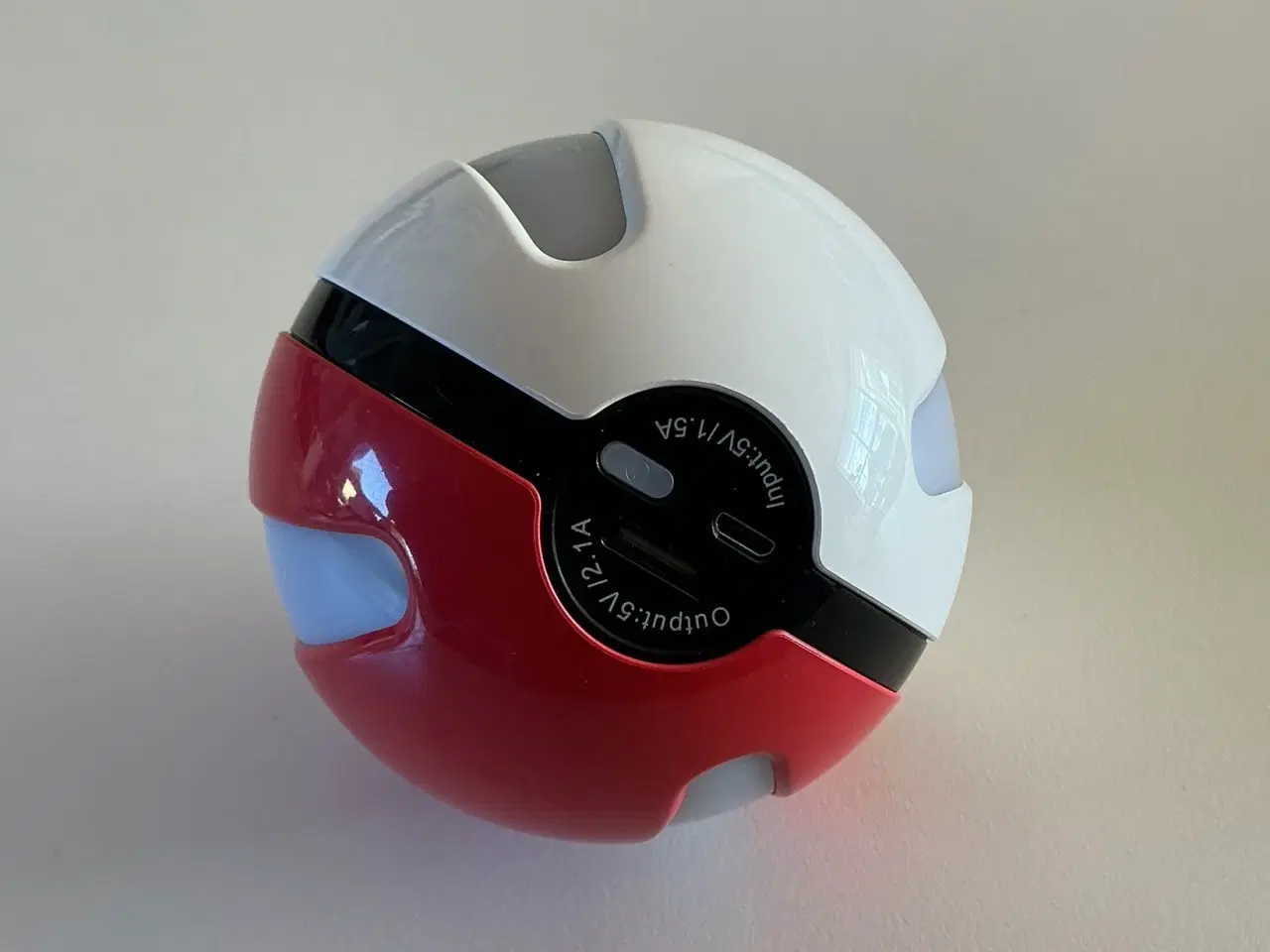 Billede 3 - Pokémon Pokeball Powerbank 6000mAh