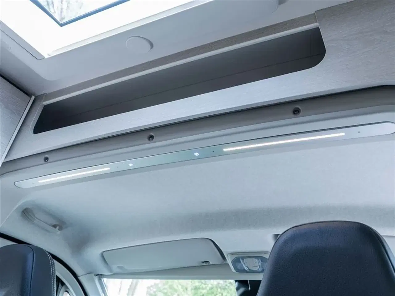 Billede 45 - 2025 - Tourne 6.0 Cruise Light Black   Tourne med essentielt udstyr