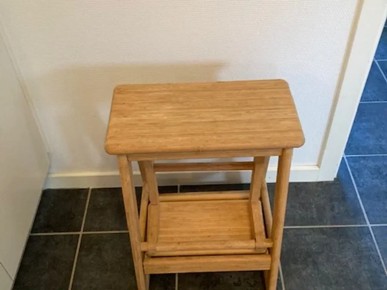 Billede 2 - Stigeskammel i teak