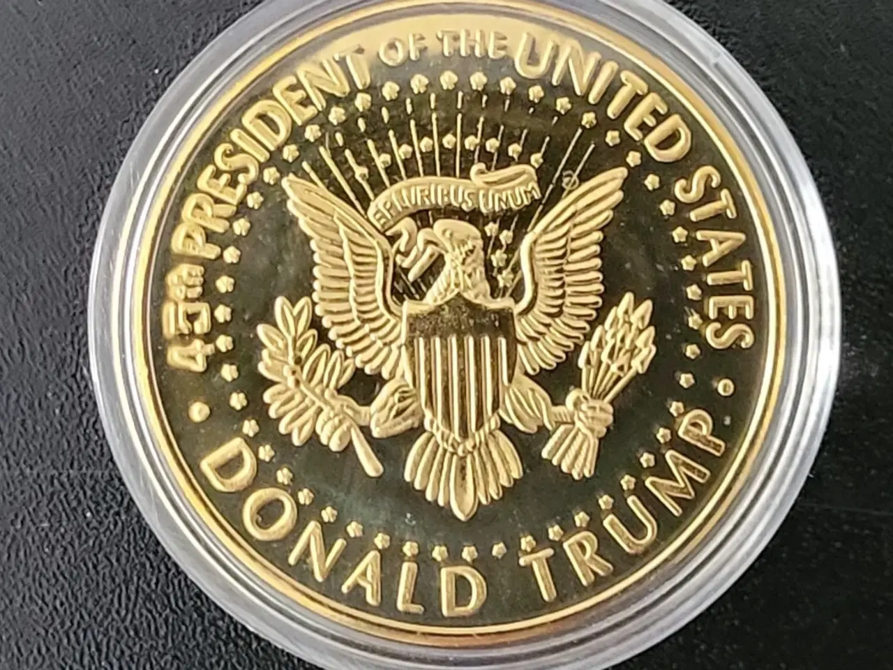Billede 5 - Trump sæt USA kasket-stort flag+medalje+nøglering