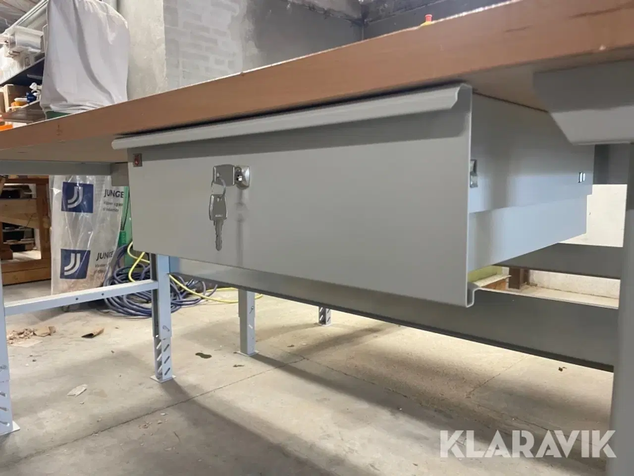 Billede 4 - Arbejdsbord 1 styk