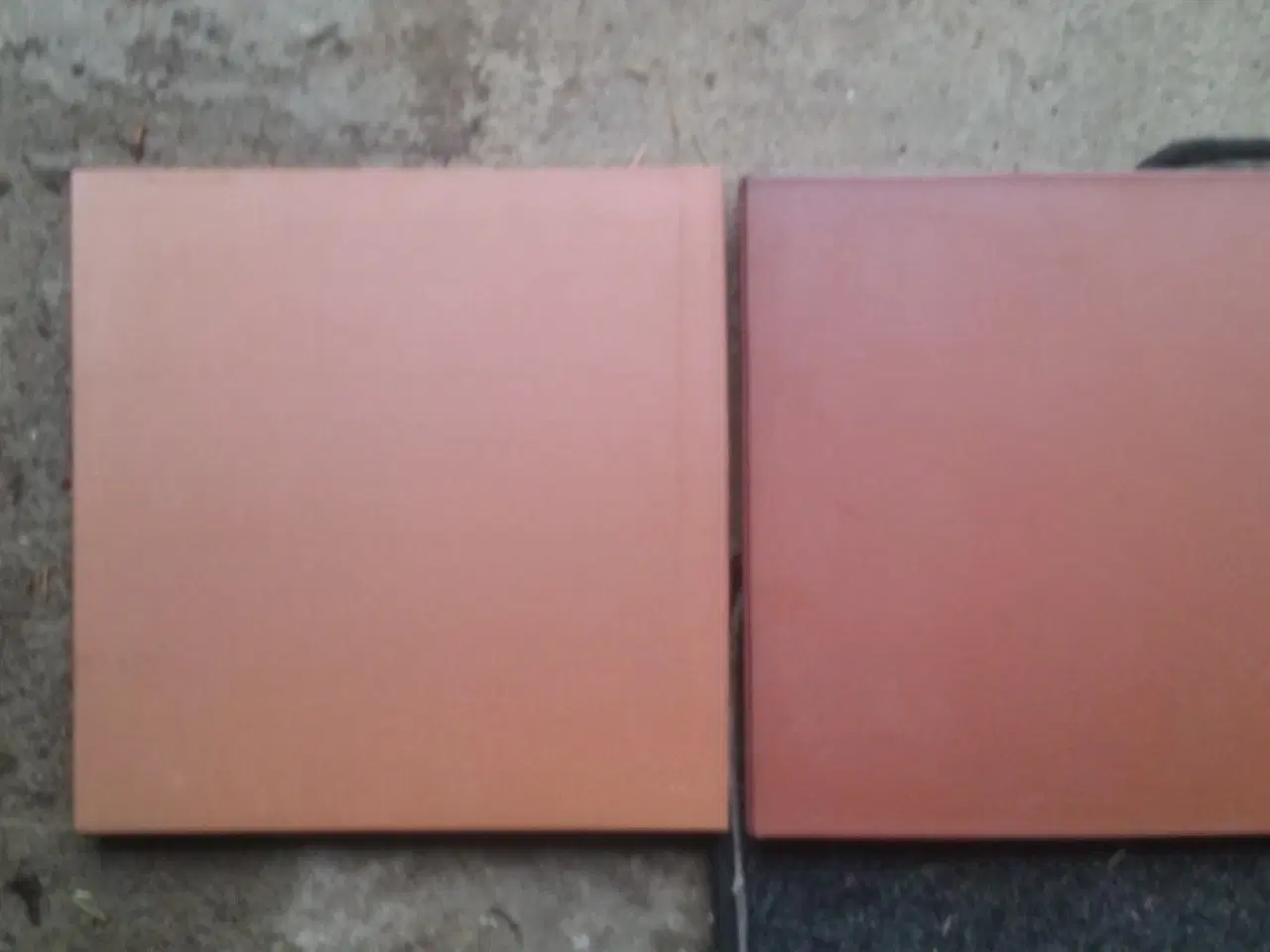 Billede 3 - 4 stk retro ABC klinker i rødbrun - 24 X 24 X 1,5