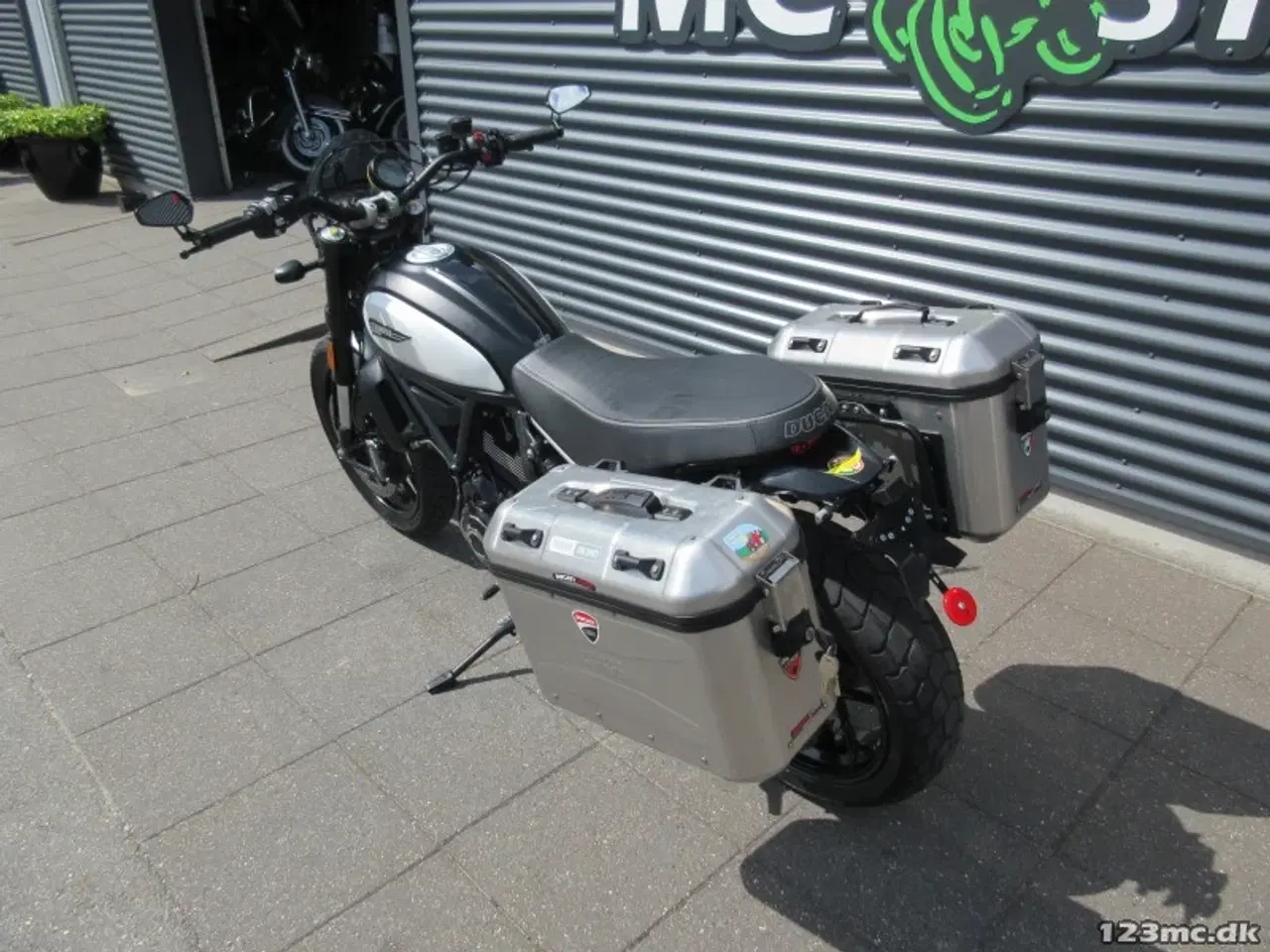 Billede 17 - Ducati Scrambler Icon Dark MC-SYD       BYTTER GERNE