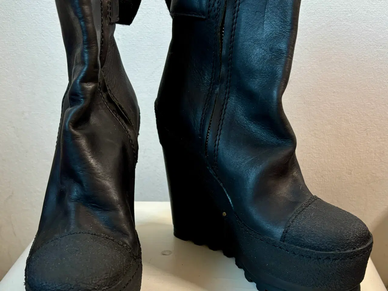 Billede 1 - Acne Studios, støvler, str 37