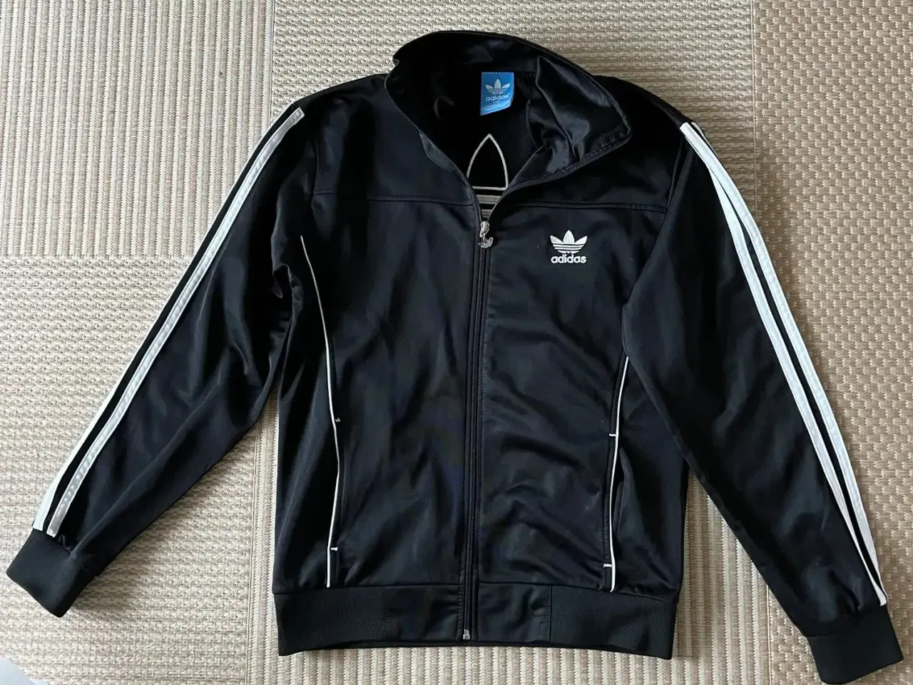 Billede 1 - Adidas sort lynlås sportscardigan jakke. Str XXL