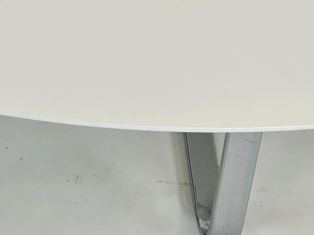 Billede 3 - Ovalt Loungebord