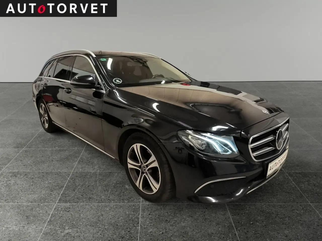 Billede 2 - Mercedes E220 d 2,0 Avantgarde stc. aut.