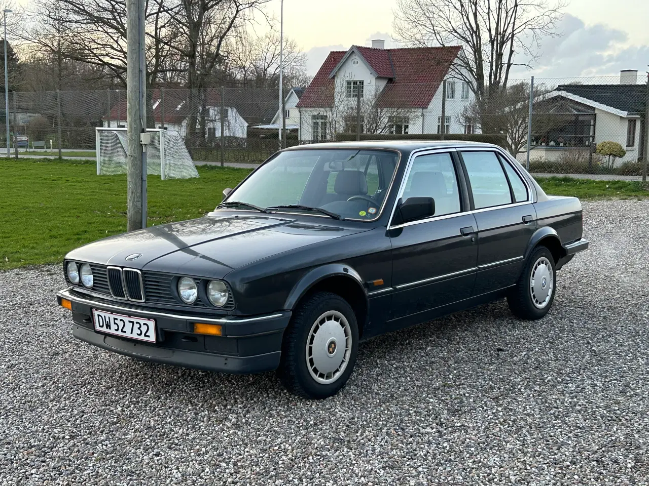 Billede 1 - BMW E30 320i 1987