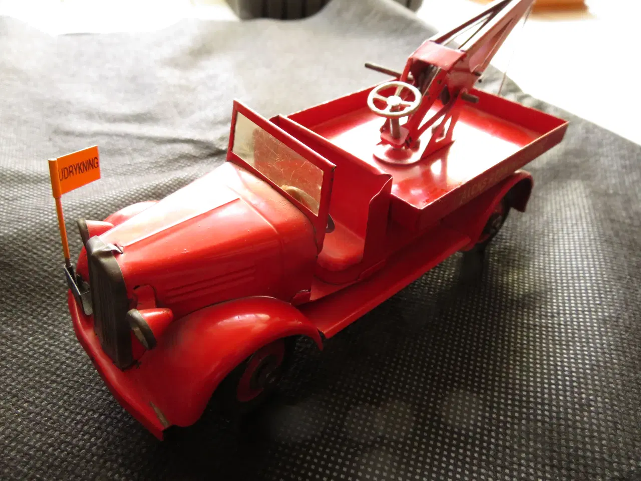 Billede 11 - Tekno Blikbiler 6 Stk. + reservedele.