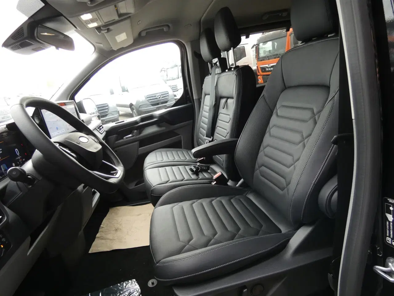 Billede 9 - Ford Tourneo Custom 320 L2H1 2,0 EcoBlue Titanium 170HK 8g Aut.