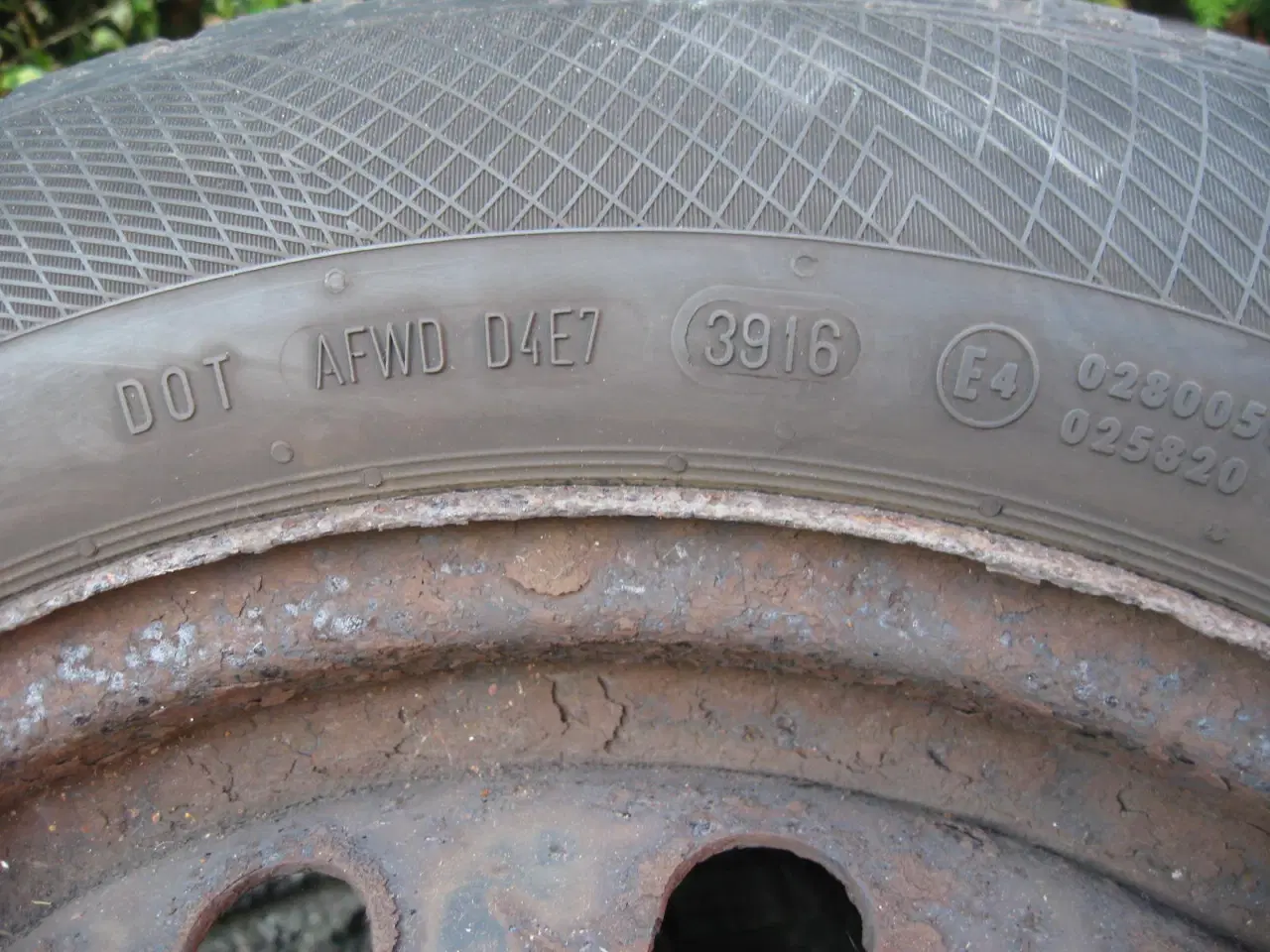 Billede 5 - Vinterhjul, Fælge 5x108 E4med Vinterdæk 205/60 R16