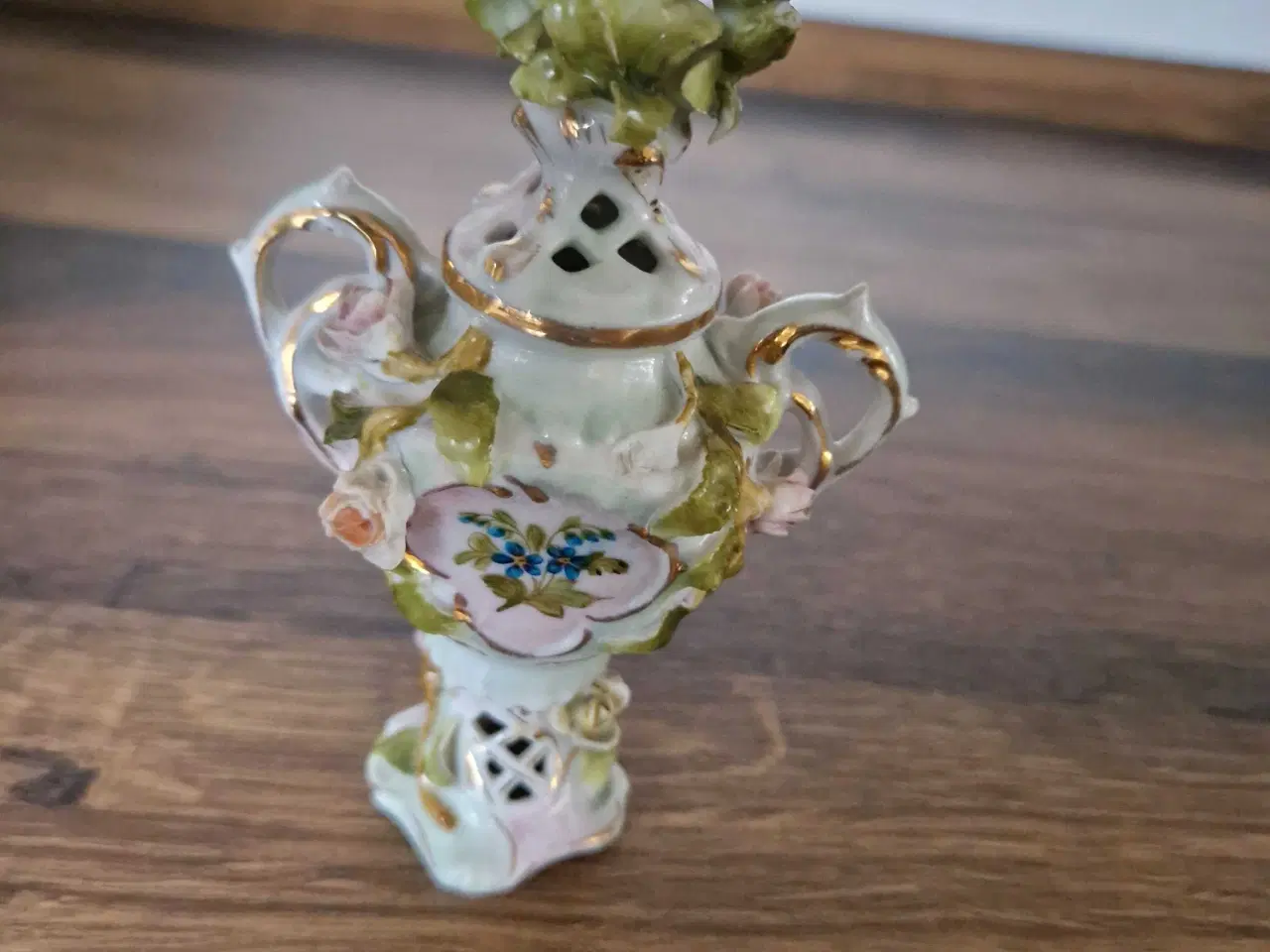 Billede 3 - Smukt antikt vægrelief I biscuit porcelæn 