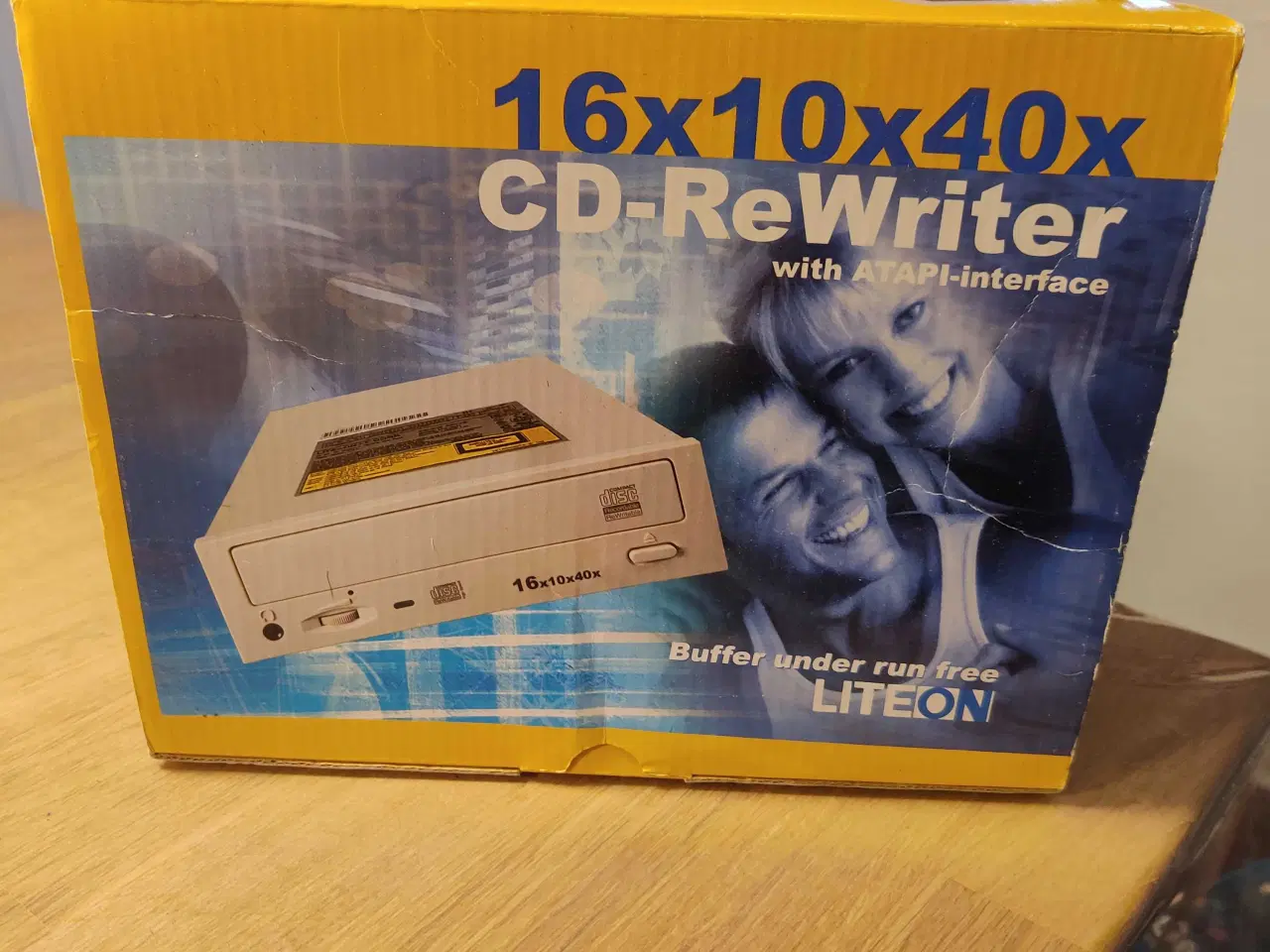 Billede 1 - Cd brænder i original emb.