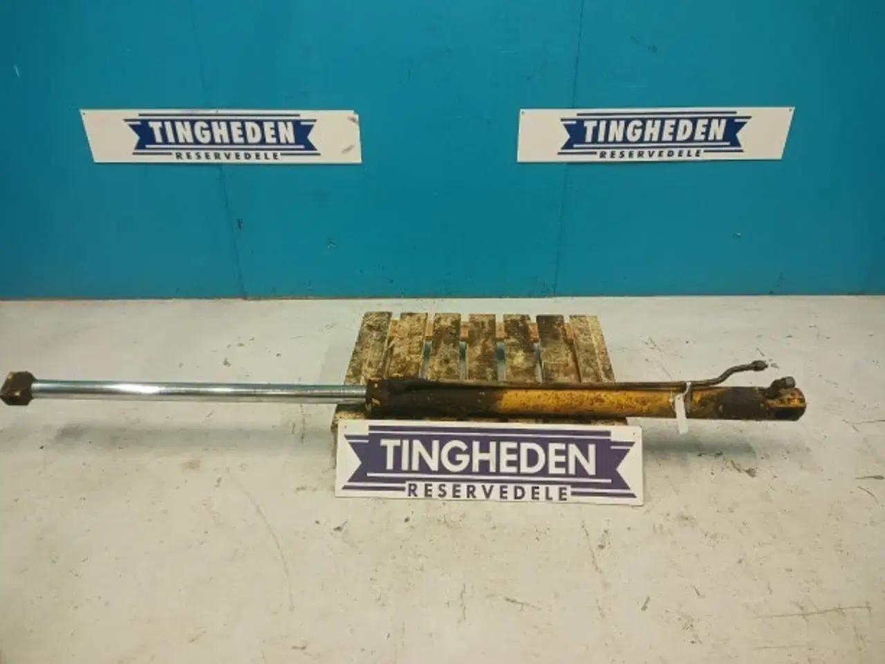 Billede 1 - Ford 550 Løftecylinder D5NNL905D