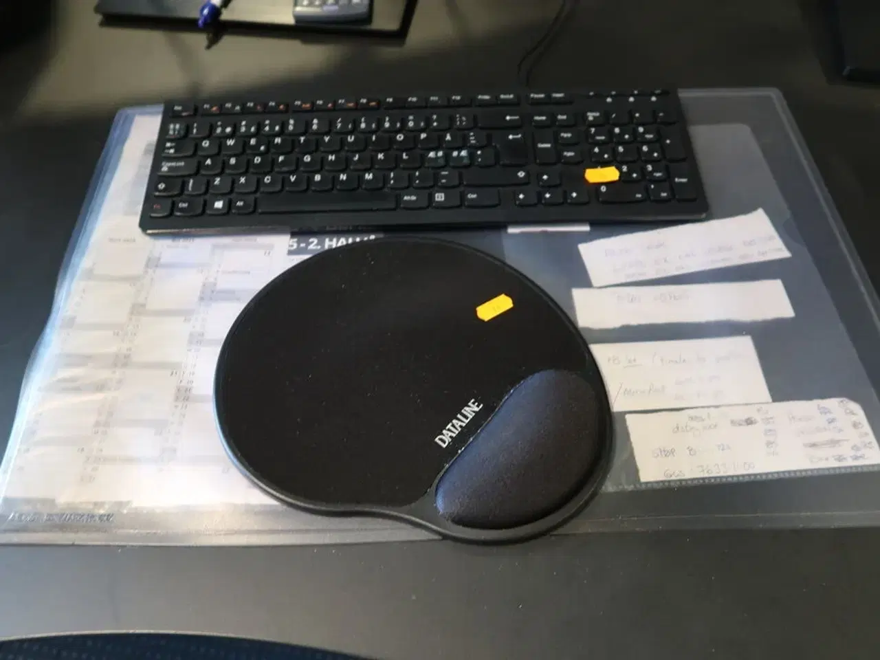 Billede 2 - 2 stk. computerskærme SAMSUNG S27H650 samt tastatur