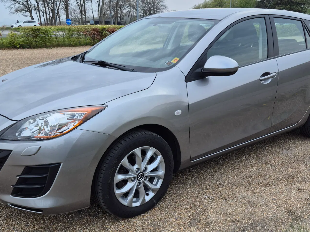 Billede 1 - Mazda 3 benzin, lav km