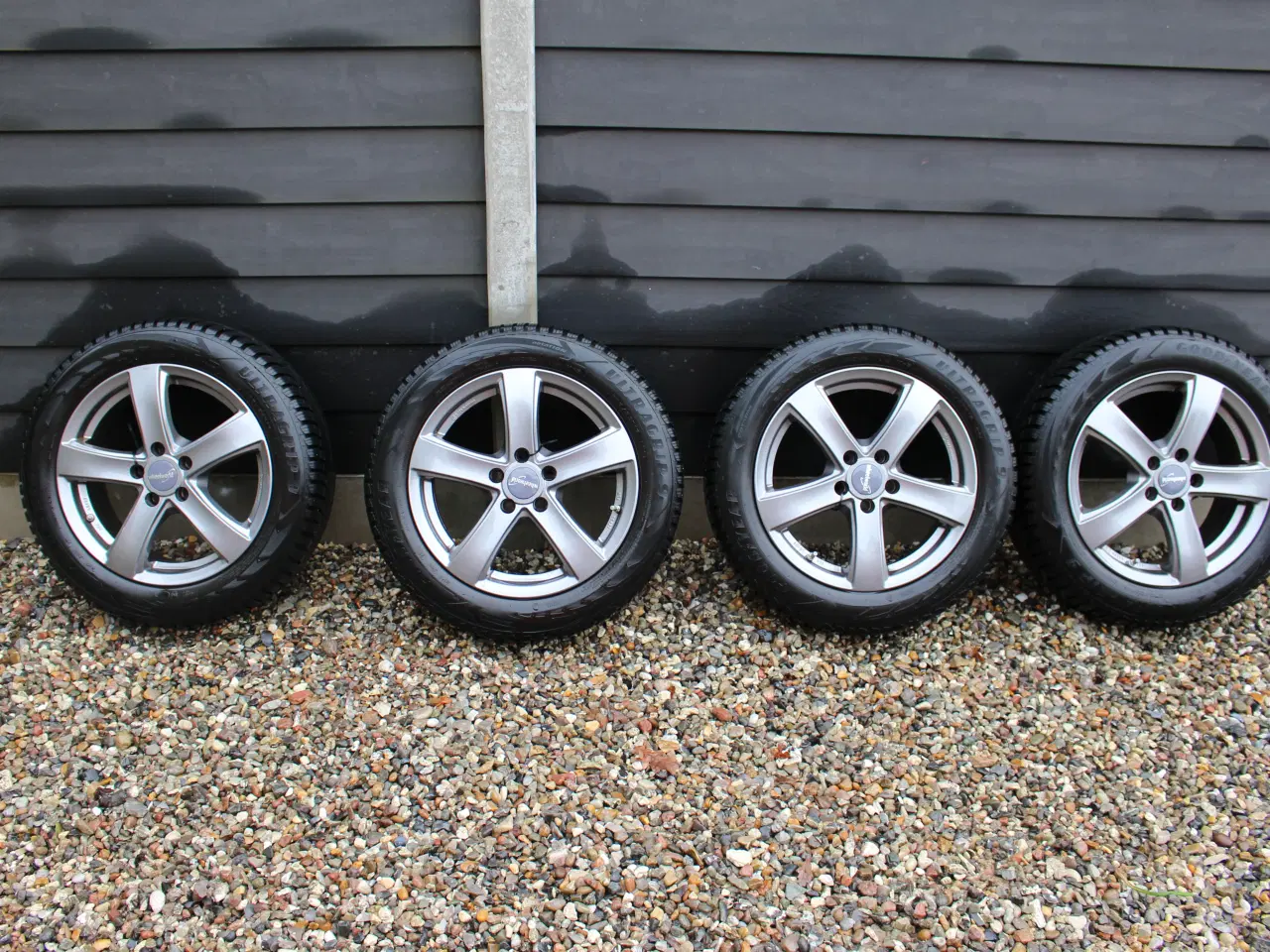 Billede 2 - Goodyear Ulta Grip 9 Vinterdæk