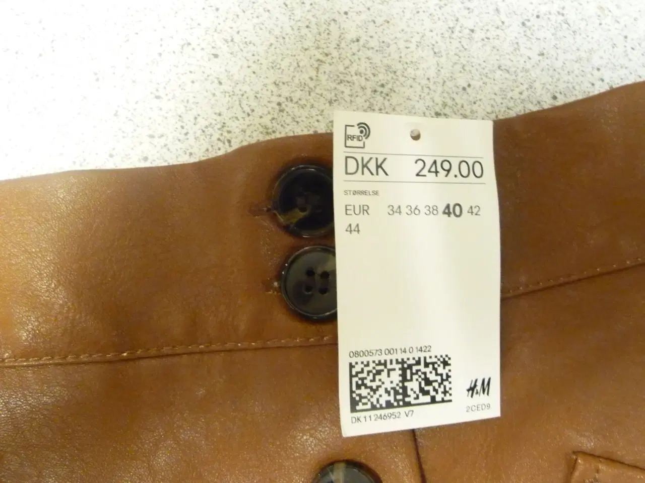 Billede 3 - nederdel str 40 H&M