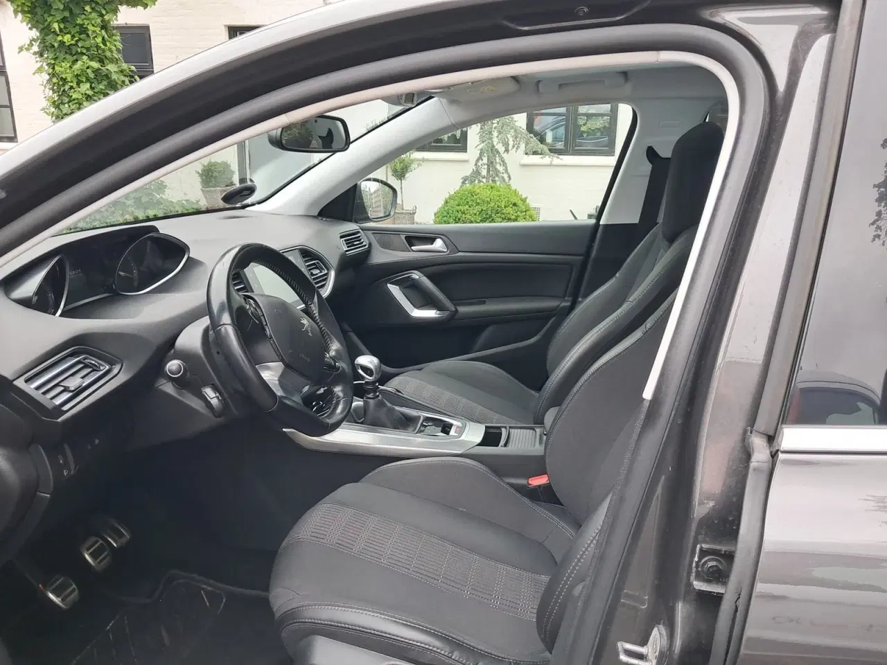 Billede 8 - Peugeot 308 1,6 BlueHDi 120 Selection Sky