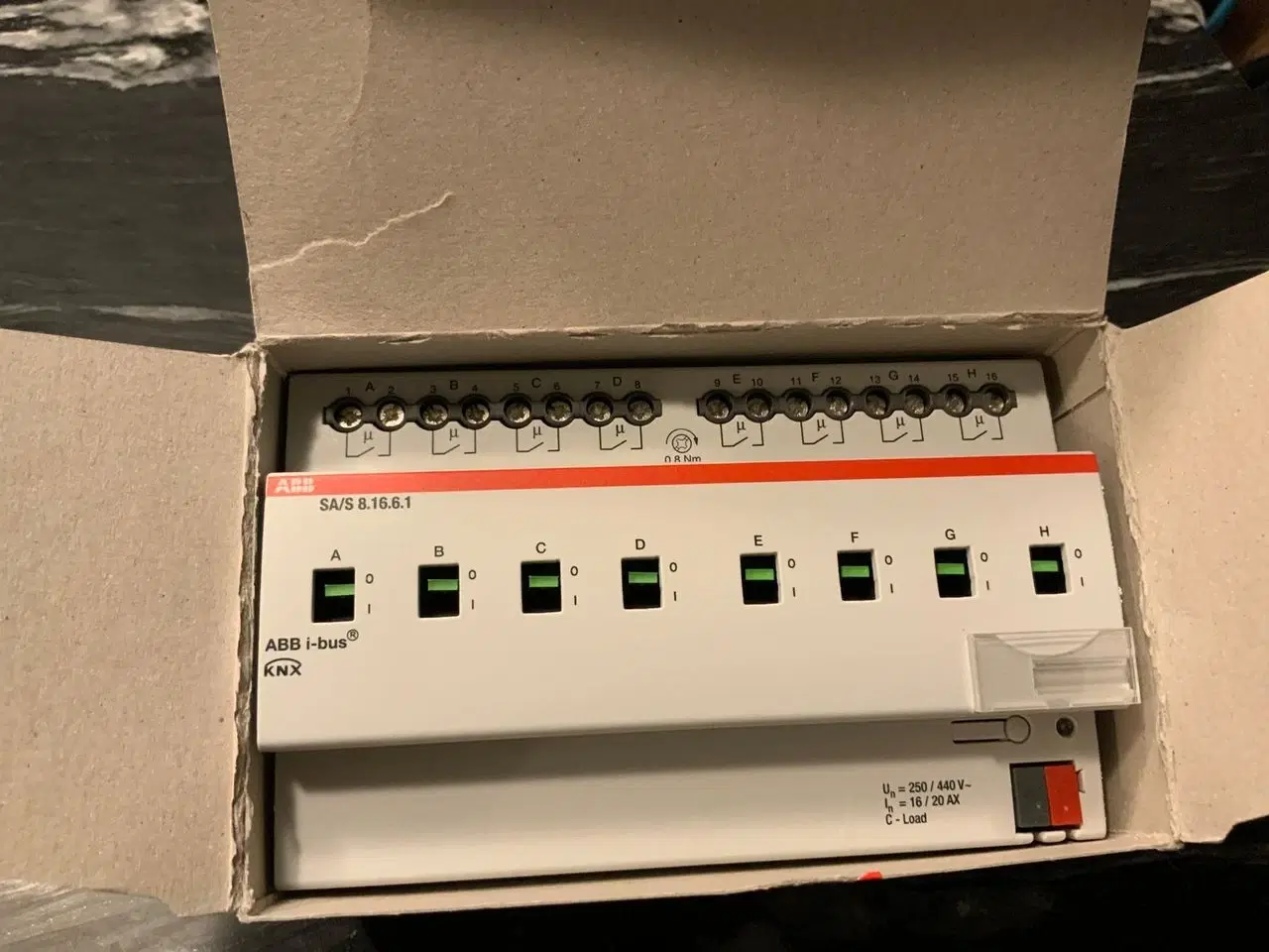 Billede 2 - KNX 8 kanals relæmodul - ABB