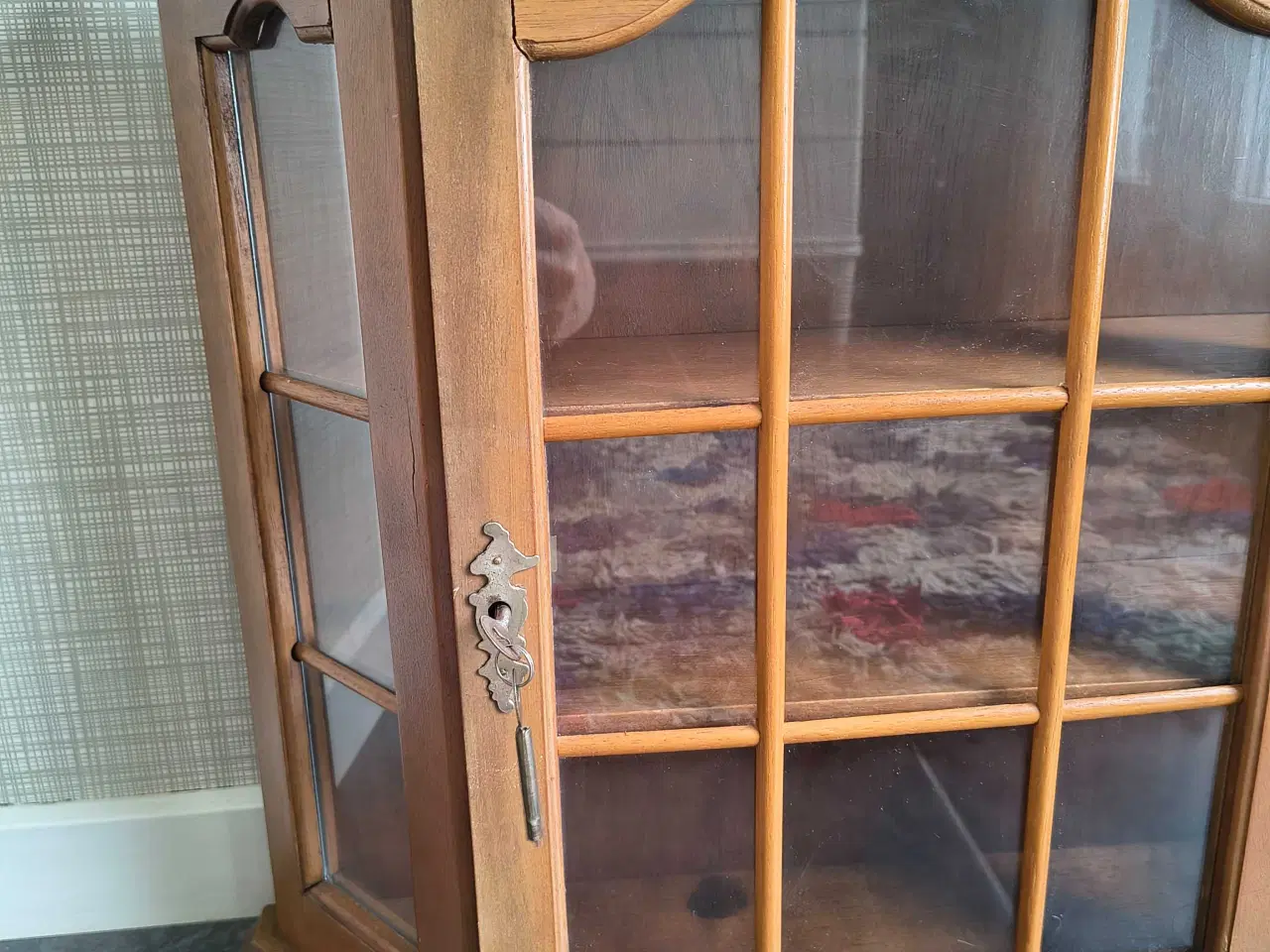 Billede 3 - Ældre vitrineskab 