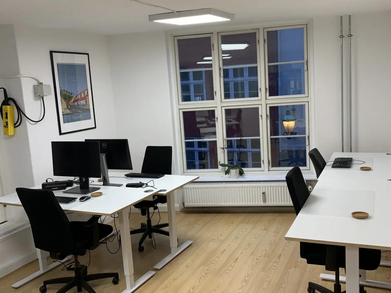 Billede 12 - Flyt direkte ind! 191 m² fuldt møbleret kontor med mødefaciliteter. internet og parkering – kun få skridt fra Nørreport
