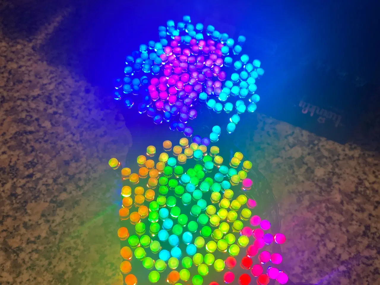 Billede 3 - Twinkly gen2 600 rgb led lyskæde