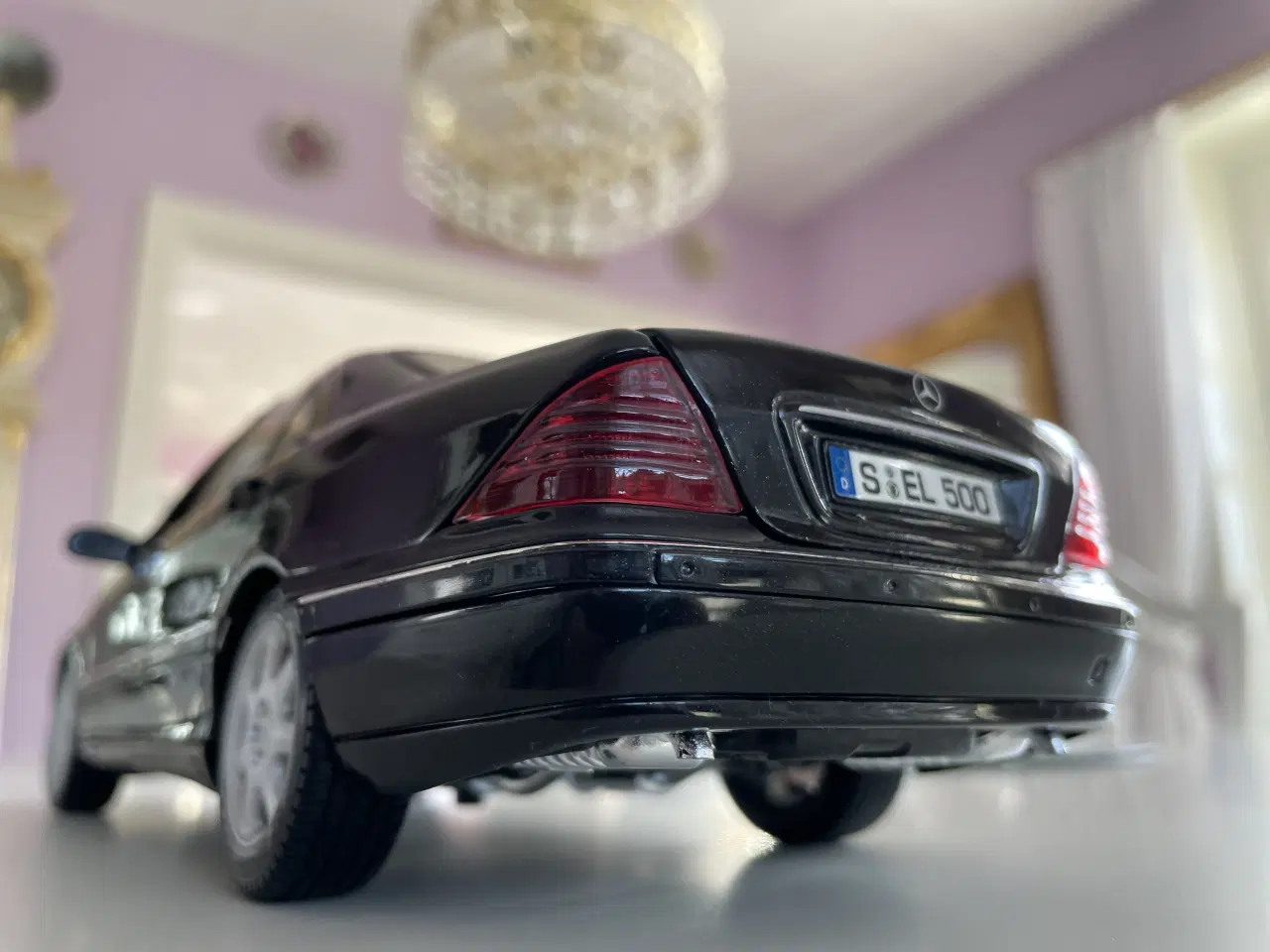 Billede 7 - Flot Mercedes S-Klasse w220 1:18 sendes fragtfri