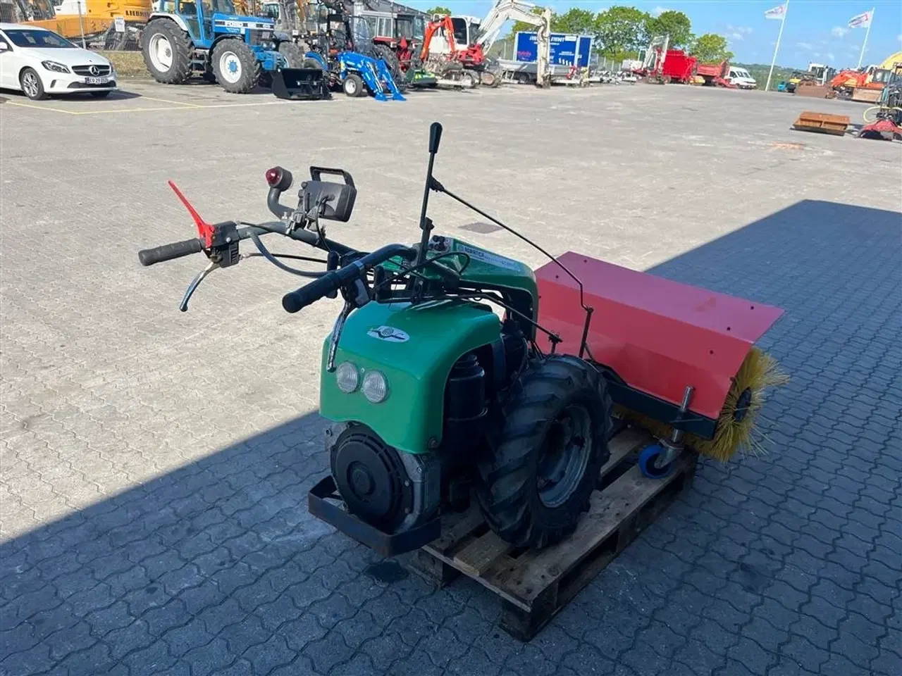 Billede 3 - - - - Roriatica AC 400 2hjulet traktor med kost