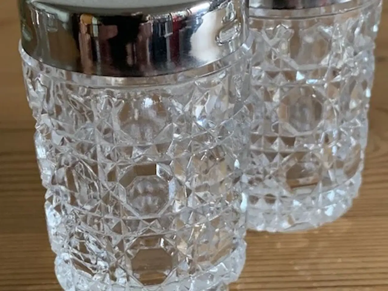 Billede 1 - Salt- og pebersæt i glas og rustfrit stål 18/8