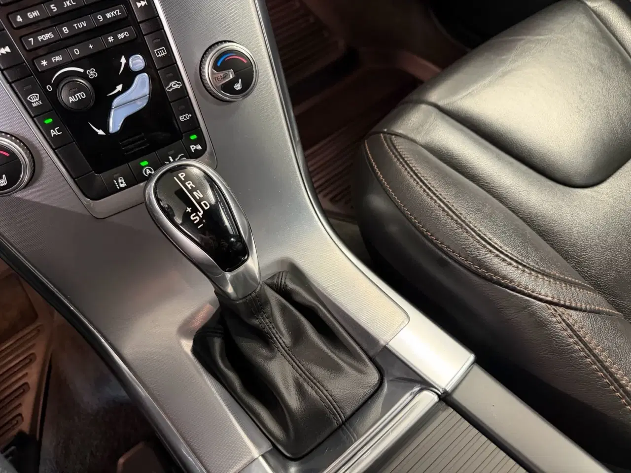 Billede 22 - Volvo XC60 2,0 D4 Summum 190HK 5d 8g Aut.