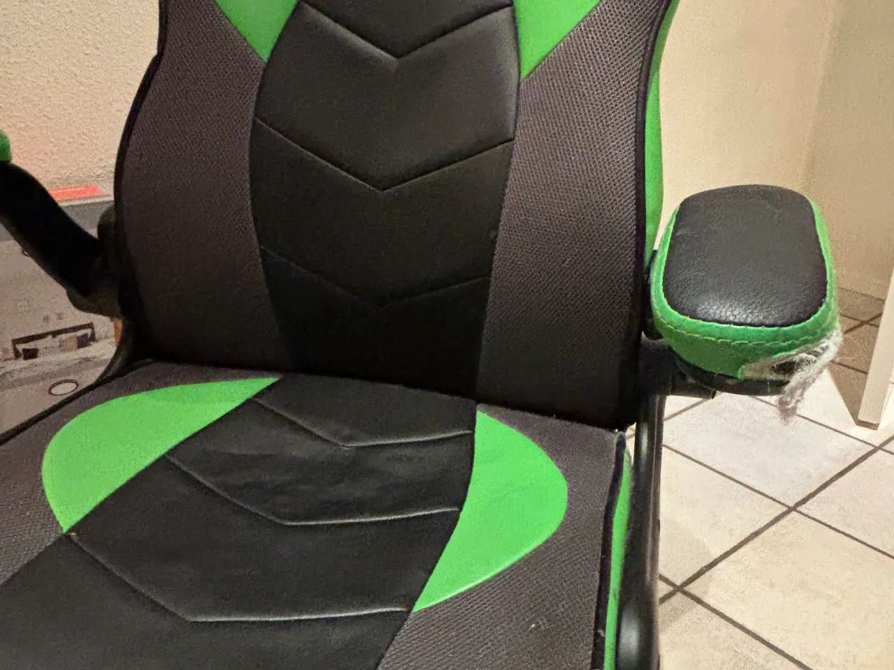 Billede 4 - GEAR4U brugt Gamerstol