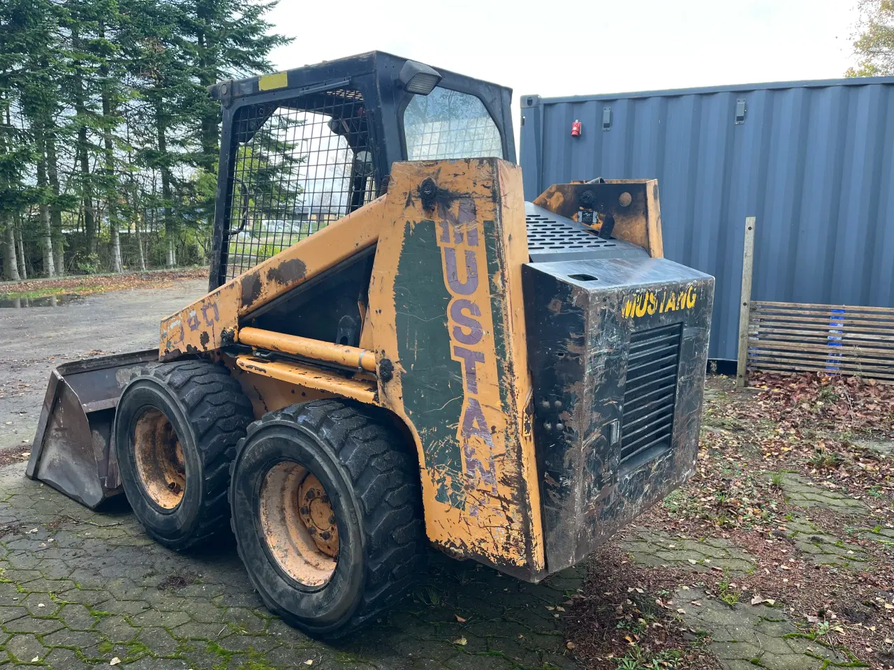 Billede 4 - Minilæsser med Gravearm. 