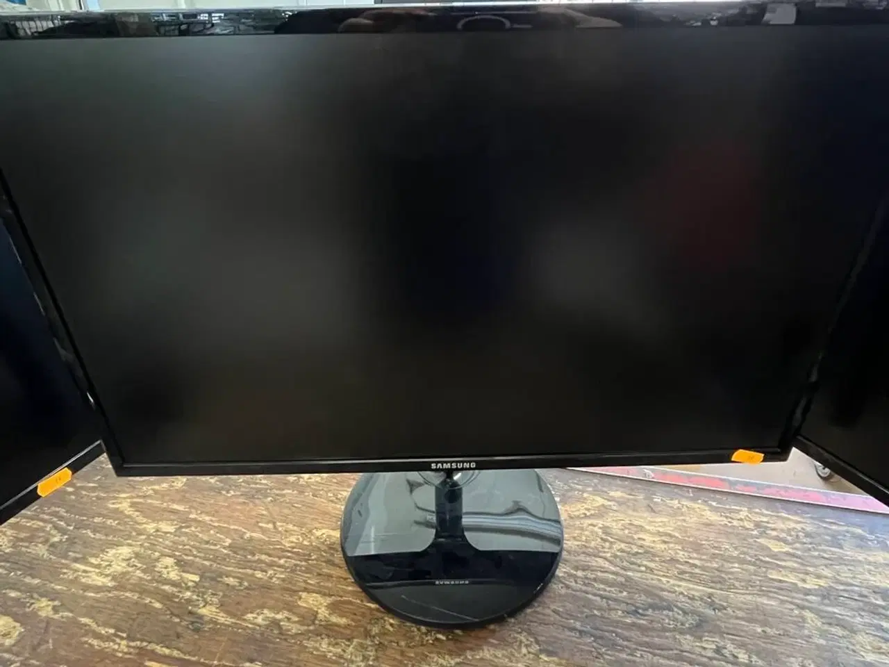 Billede 4 - 3 Stk. Skærme 24"  SAMSUNG S24F354FHU